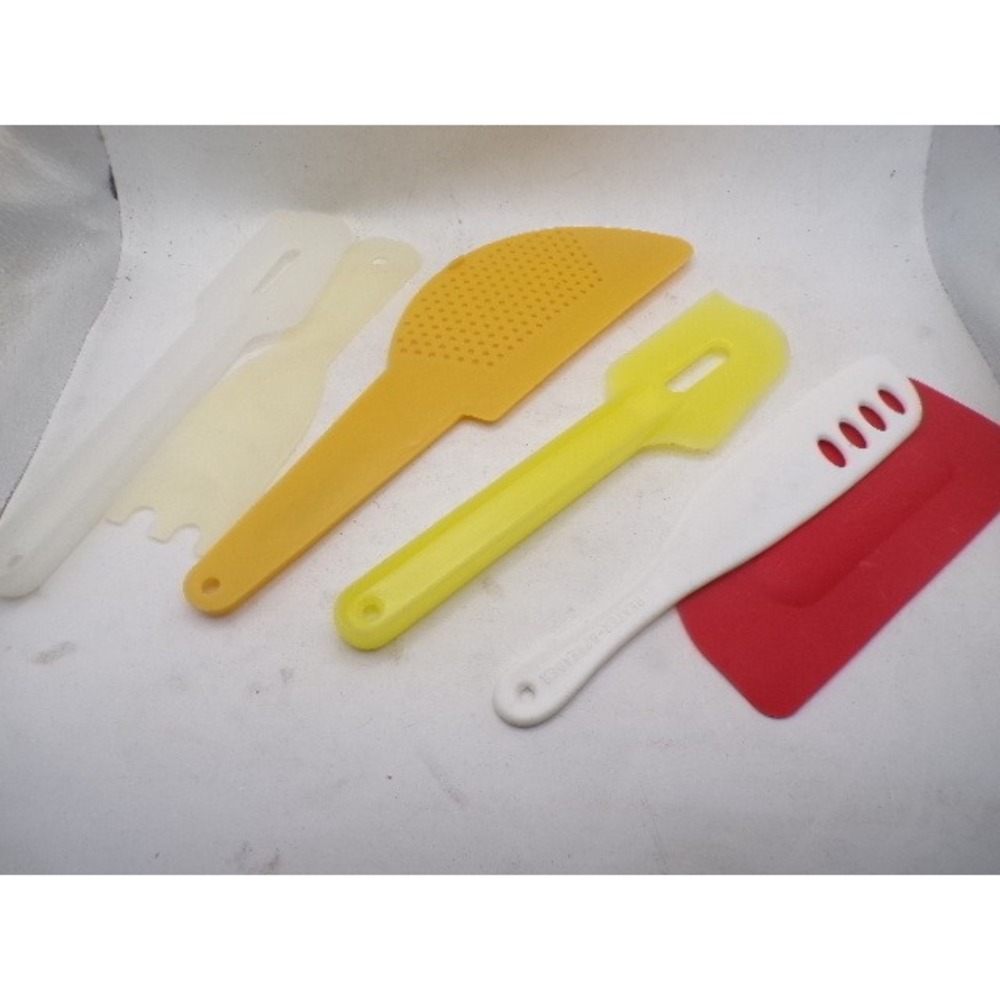 Vintage Tupperware 1231-5 Orange Scraper Beater Spreader Kitchen Spatula Set 6pc